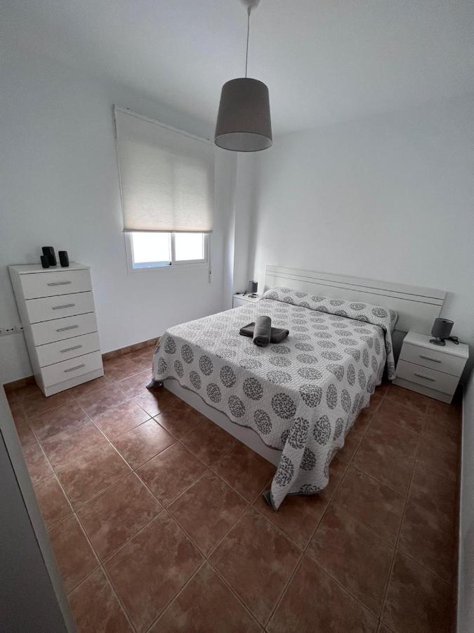 Apartamentos La Caleta Калета-де-Велес Экстерьер фото